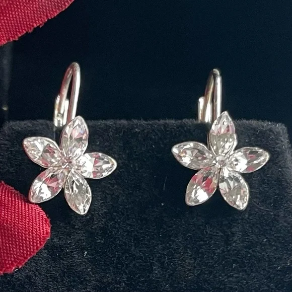 Sparkly Crystal Flower Earrings - Picture 5 of 7